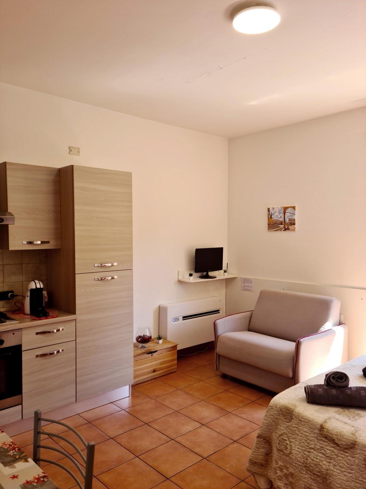Ampio E Luminoso Monolocale Appartement Perugia Buitenkant foto